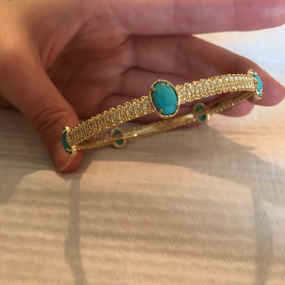 Kendra Scott- “Jenna Bangle”